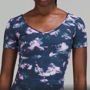 Lululemon Align T-Shirt
Circulate Tie Dye Mineral Blue Multi size 8